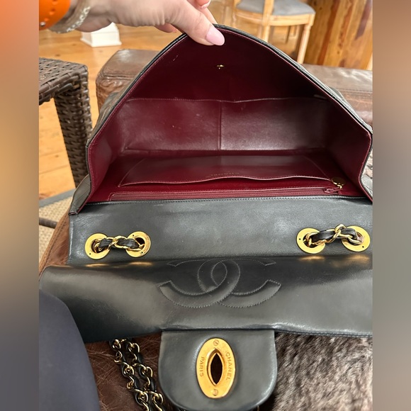 CHANEL $10K + NEW!Classic Black Leather Jumbo Gold Chain Flap Bag +Card/Dust Bag - Picture 3 of 16